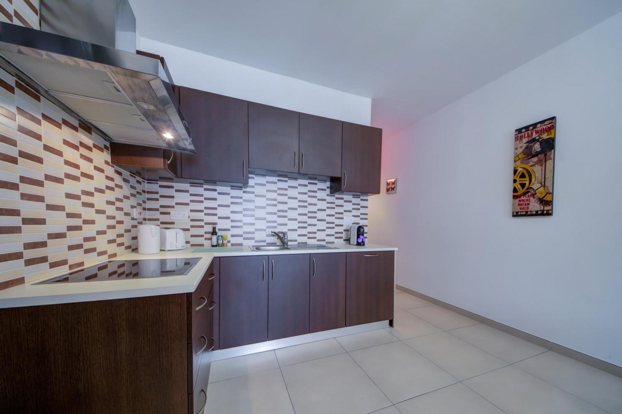 Prime Location, Modern Apartment In St Julian'S, Paceville, Apt 8 By Vaganza Saint Julian's Екстериор снимка